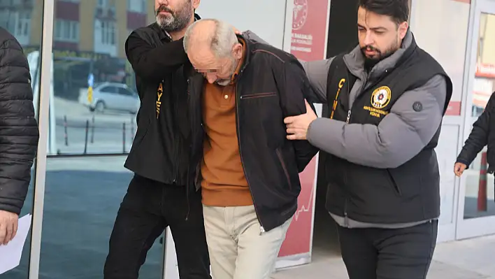 Konya'da Çöken Bina Soruşturmasında Müteahhit Gözaltına Alındı