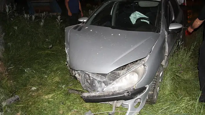 Konya'da elektrikli golf aracı ile otomobil çarpıştı: 3 yaralı