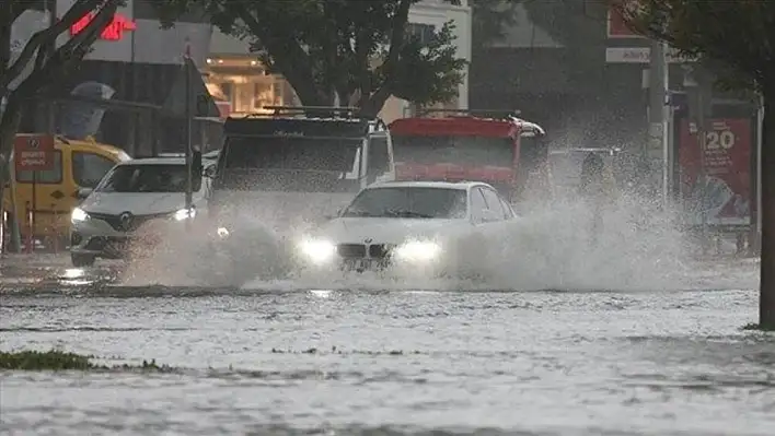 Konya'da fırtına ve sağanak alarmı! Meteoroloji'den sarı kodlu uyarı