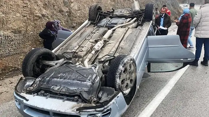 Konya'da hakemleri taşıyan otomobil devrildi, amatör maç ertelendi