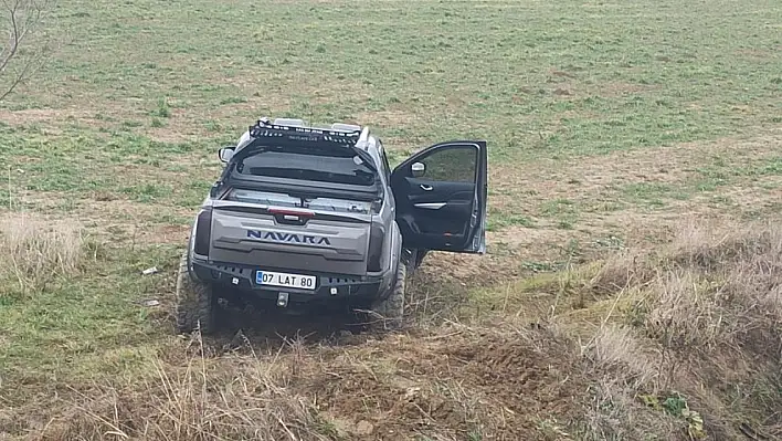 Konya'da pikap şarampole indi: 4 yaralı