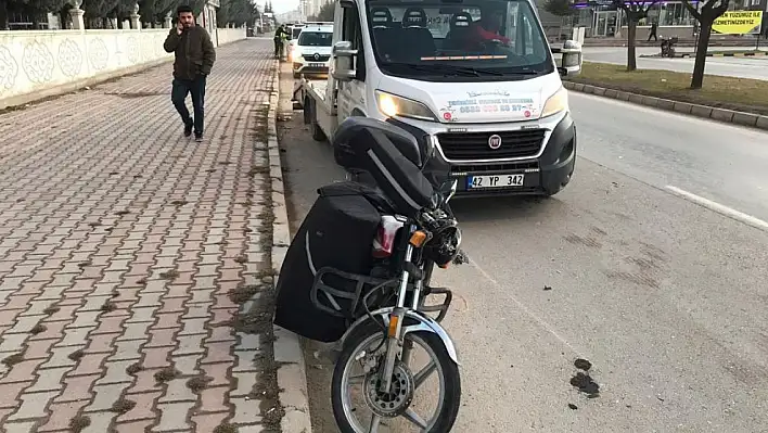 Konya'da yolun karşısına geçmeye çalışan yayaya motosiklet çarptı: 2 yaralı