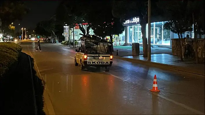 Konya'da yolun karşısına geçmeye çalışan kişiye çarptı, sonra aracını bırakıp kaçtı