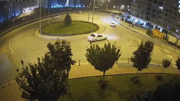 Konya'da 10 Dakika Arayla Drift Yapan Sürücüye Rekor Ceza: 92 Bin TL ve Ehliyeti Ömür Boyu Gitti