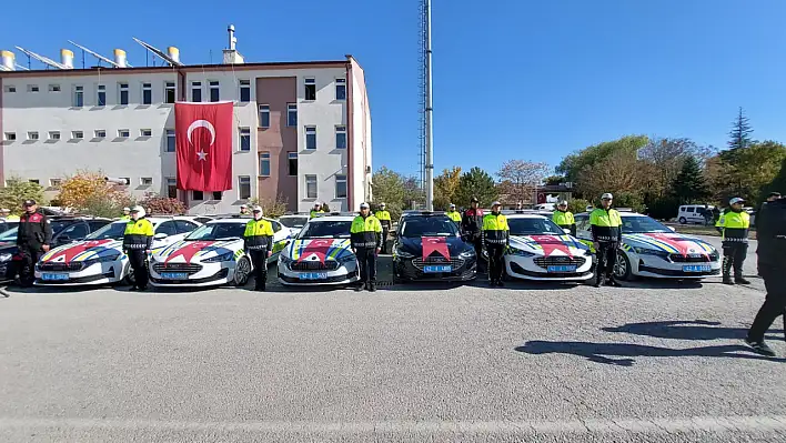 Konya Emniyet Müdürlüğü'ne 238 adet yeni araç katıldı.