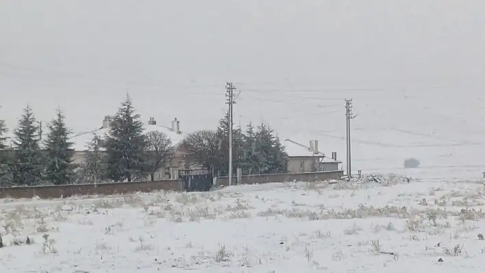 Konya'nın yüksek kesimlerinde kar etkisini sürdürüyor