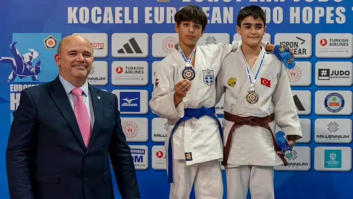 Konyalı sporcudan milli gurur!