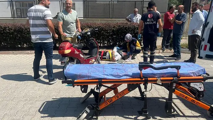 Kulu'da elektrikli bisiklet ile otomobil çarpıştı: 1 yaralı