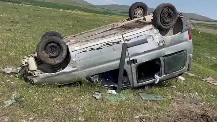 Kulu'da otomobil takla attı 2 yaralı