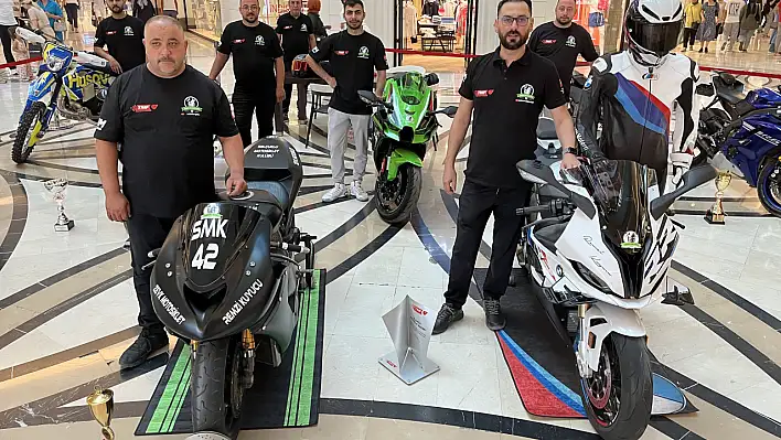 Motosiklet Tutkunları Konya'da Buluştu: Fark Et Mesajı Verdiler
