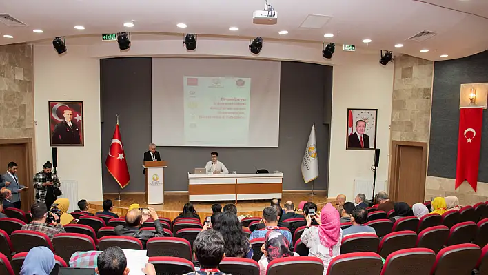 Selçuk Üniversitesi bilim insanlarını bir araya getirdi