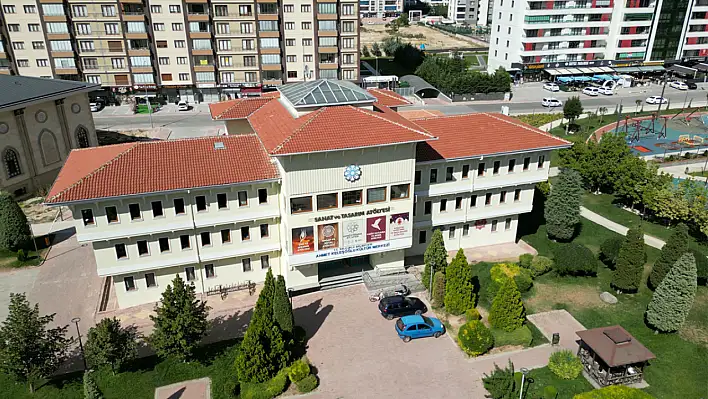Selçuklu'nun SETAP Atölyeleri Dolup Taşıyor: 510 Öğrenci Yaz Tatilini Gelişimle Geçiriyor