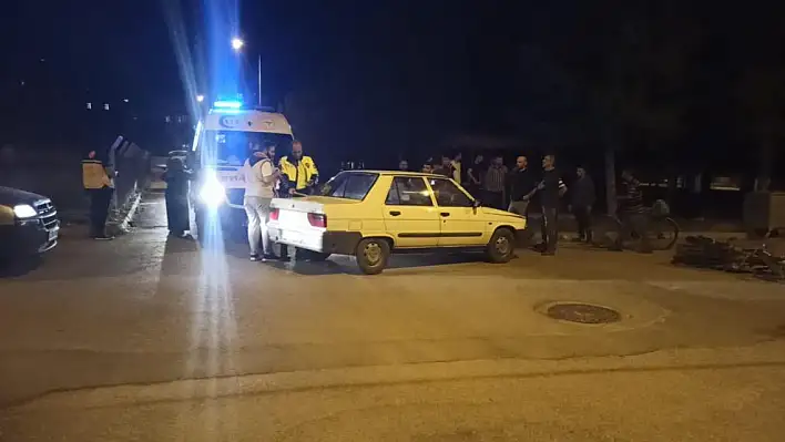Seydişehir'de otomobil motosikletle çarpıştı: 3 yaralı