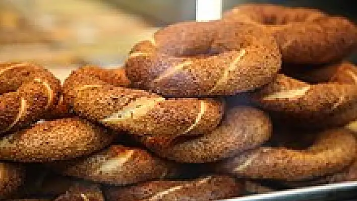 Simit fiyatları 12 liraya yükseldi