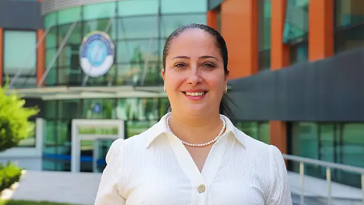 NEÜ'lü Uzmandan YKS Adaylarına Kritik Tercih Tüyoları: 'Hayallerinizin Peşinden Gidin Ama...