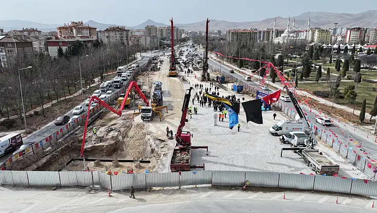 Konya’da ulaşım yatırımlarında dev bir adım daha: otogar kavşağı’nın temeli atıldı