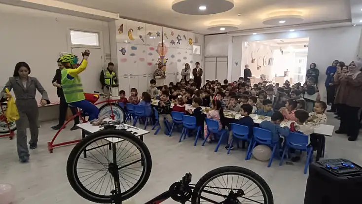 BÜYÜKŞEHİR, AVRUPA BİSİKLET BAŞKENTİ KONYA’DA ANAOKULLARINDA BİSİKLET ETKİNLİKLERİ BAŞLATTI