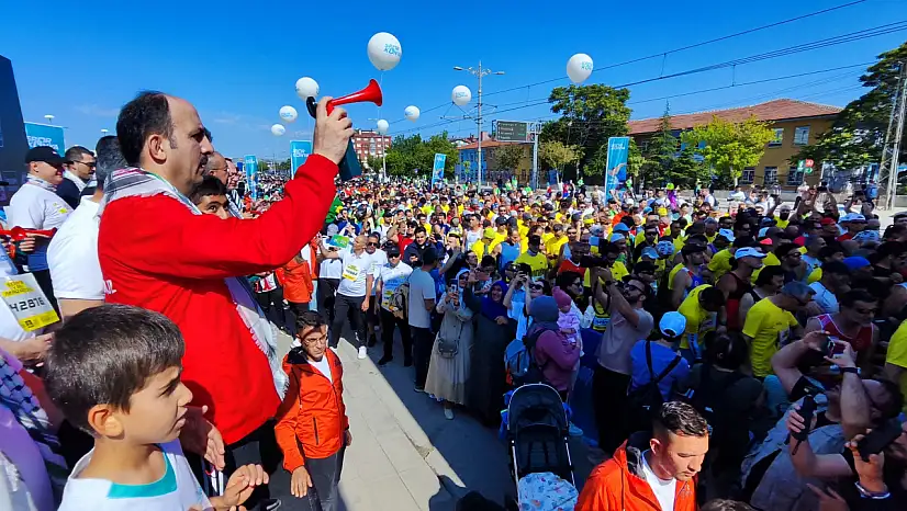 Başkan Altay tüm sporseverleri 'Uluslararası Konya Yarı Maratonu'na katılmaya davet etti