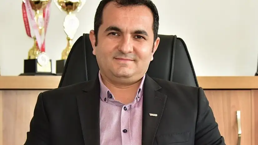 Özgür Pazarcı, '23 Nisan, Tam Bağımsızlık Kararlılığımızın Tescilidir'