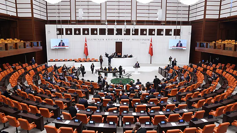 Türk Askerinin Libya'Daki Görev Süresinin Uzatılmasına İlişkin Tezkere Genel Kurulda Kabul Edildi