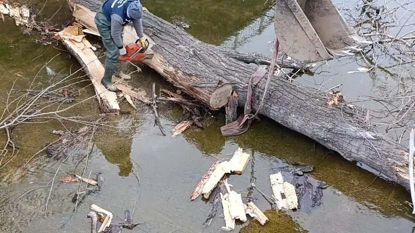 Ekipleri Fırtına Nedeniyle Seferber Oldu