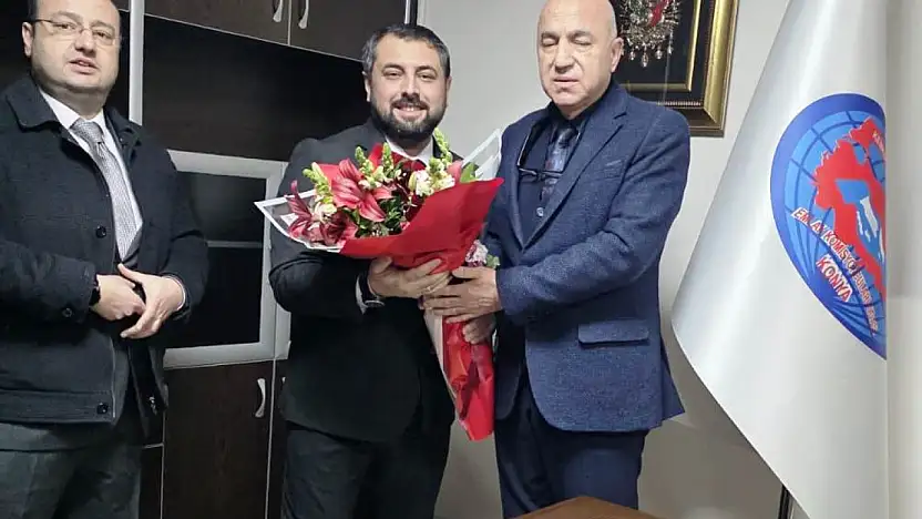 Emlakçılar Odasinda Görev Devir Teslimi Yapıldı