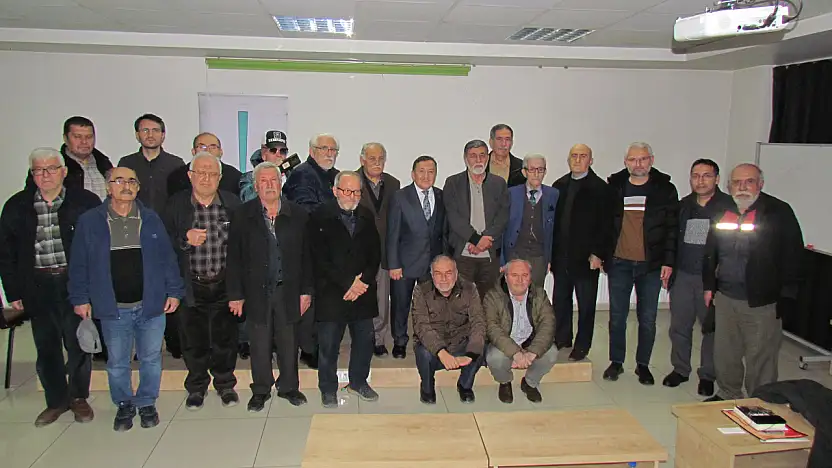 Konya Aydınlar Ocağı'nın  Salı Sohbetlerinde SUÇEV Başkanı Namık Ceyhan su meselesini anlattı