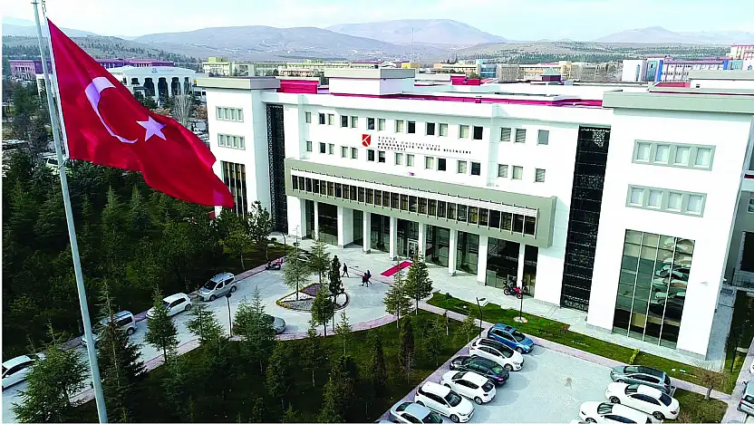 KTÜN'den Sağlıkta Yapay Zekâ Hamlesi: TÜBİTAK'tan 1001 Desteği