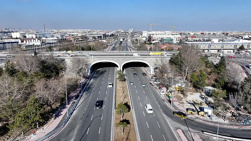 Marangozlar Kavşağı Tüm Şeritleri Ve Yonca Bağlantılarıyla Hizmet Vermeye Başladı