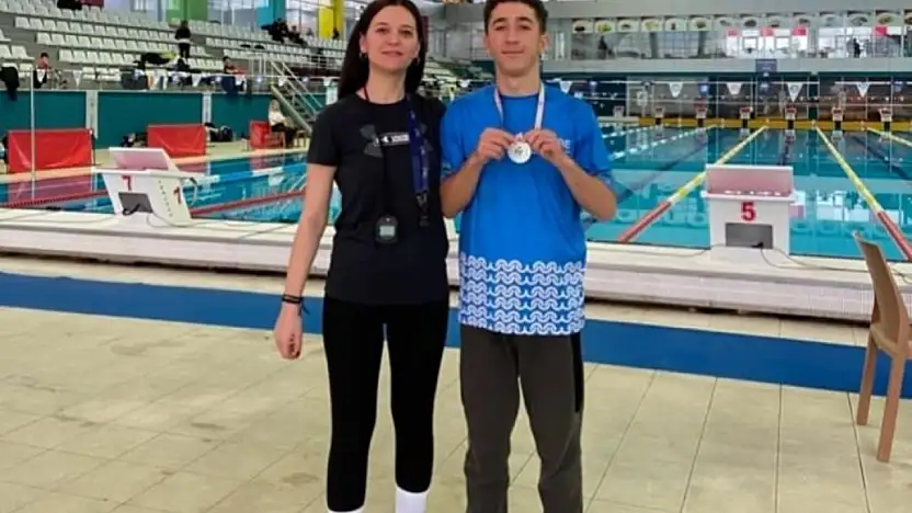 Otizmli Yüzücü Alper Akgül'den 5 Madalya