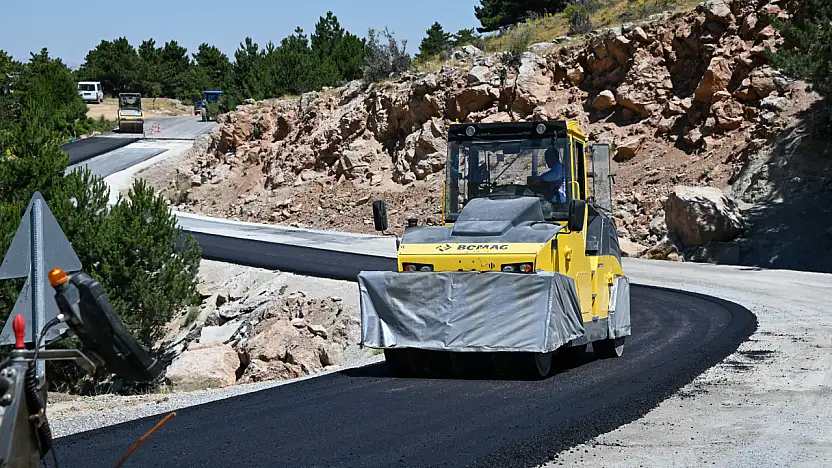 Selçuklu'da sıcak asfalt çalışmaları: O yol Temmuz'da tamamlanacak!