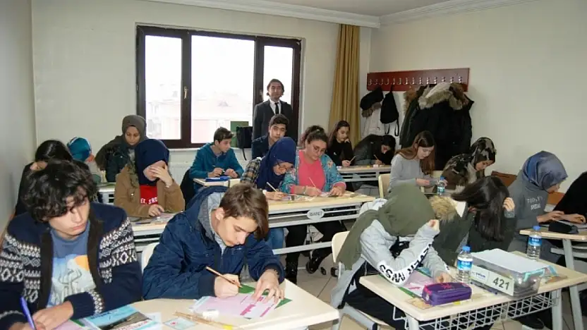 Yalçın Eğitim Kurumları Bursluluk Ve Tanışma Sınavı 10-11 Ocak'Ta