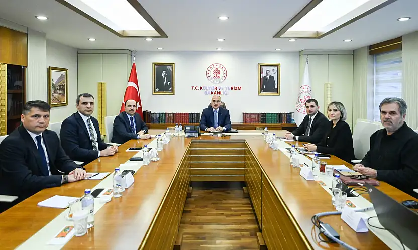 Başkan Altay Bakanlarla Konya Projelerini Görüştü