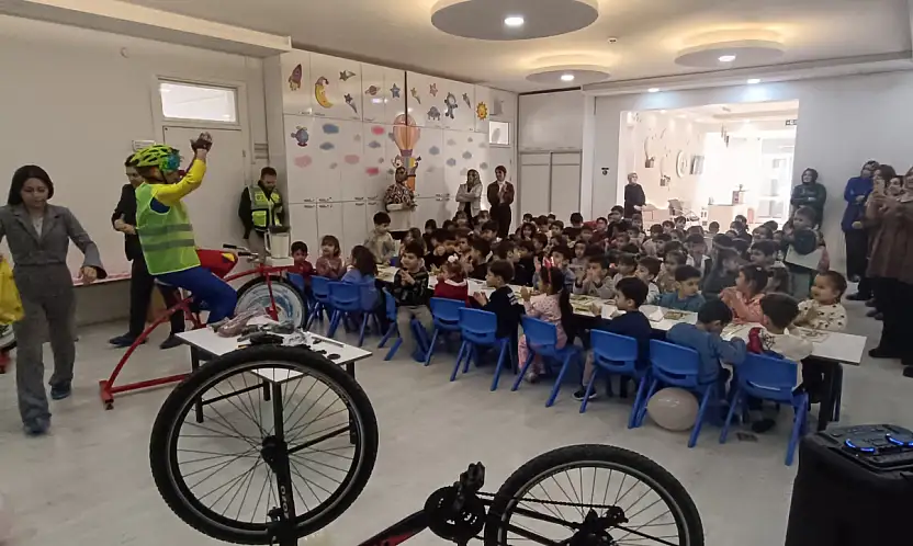 BÜYÜKŞEHİR, AVRUPA BİSİKLET BAŞKENTİ KONYA'DA ANAOKULLARINDA BİSİKLET ETKİNLİKLERİ BAŞLATTI