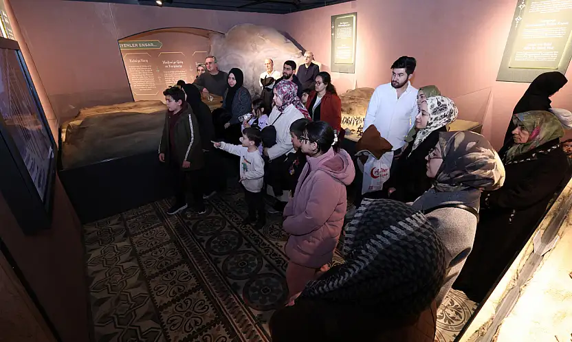 Büyükşehir Taş Bina'daki Siyer Sergisi KonyalIlardan Yoğun İlgi Görüyor