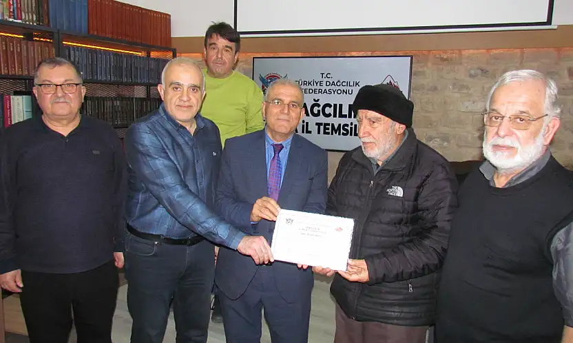 Konya Dağcılık İl Temsilciliğinin Üçüncü İstişare Toplantısı 'Vefa' temasıyla yapıldı.