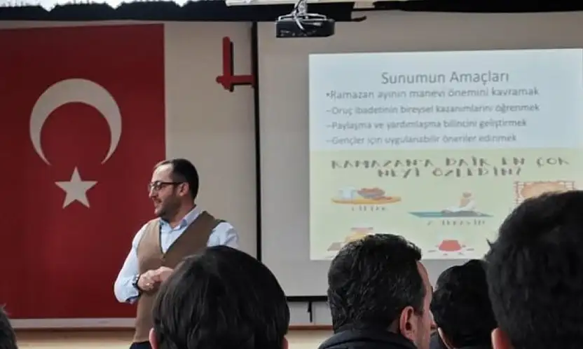 Okulda Berat Kandili Coşkusu: 'Arınma ve Kardeşlik Gecesi'