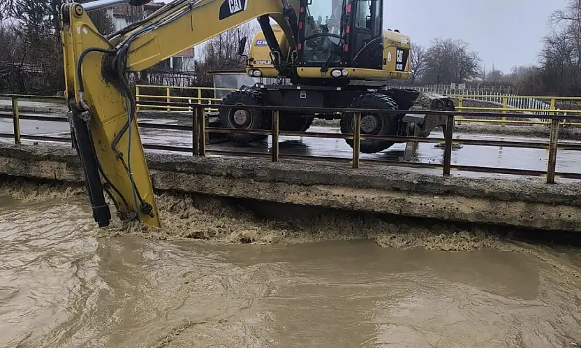 Seydişehir'de yağış sonrası çalışmalar sürüyor