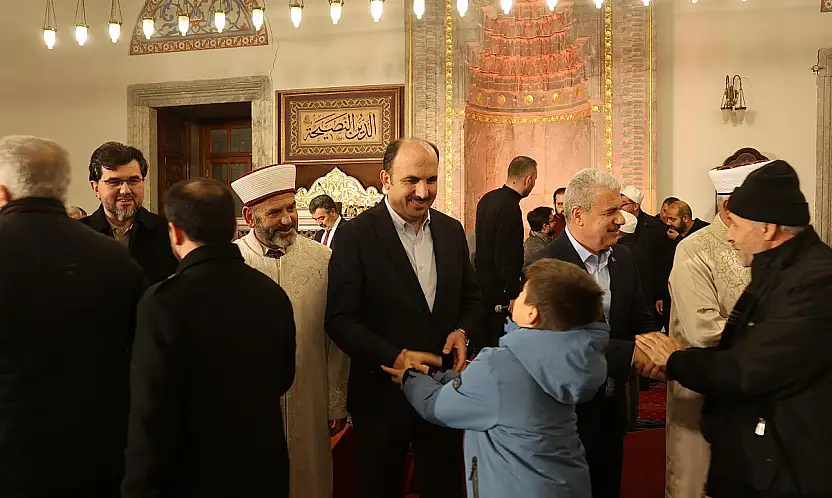 Vali Akın Ve Başkan Altay Regaip Kandilinde Konyalılarla Buluştu