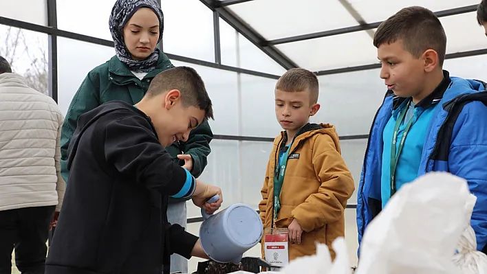 Karatay Tabiat Mektebi'nde çevre mesaisi: Çocuklar için anlamlı etkinlik!