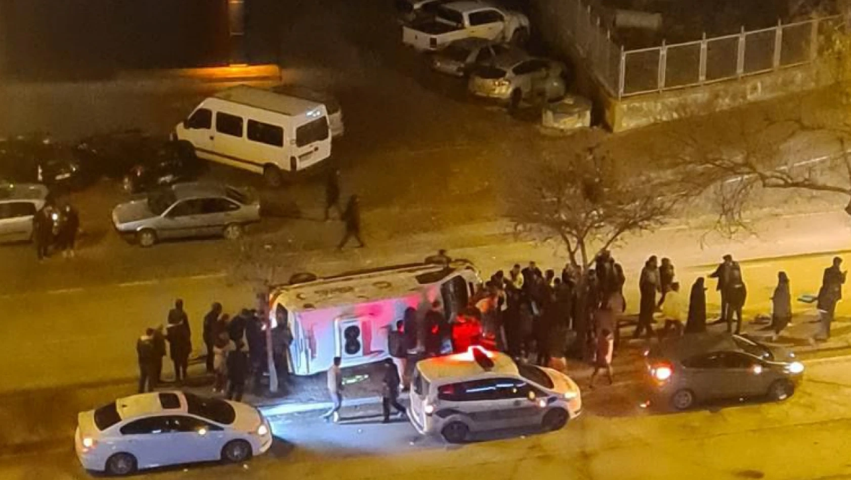 Konya'da ambulans ile otomobil çarpıştı