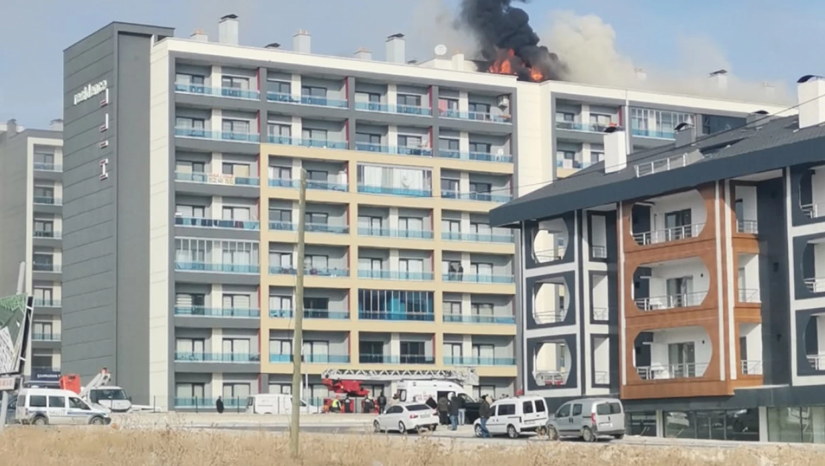 Son Dakika: Konya'da bir rezidansta yangın çıktı